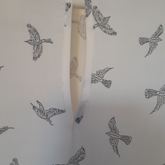 Short sleves blouse - Picture 10 of 10